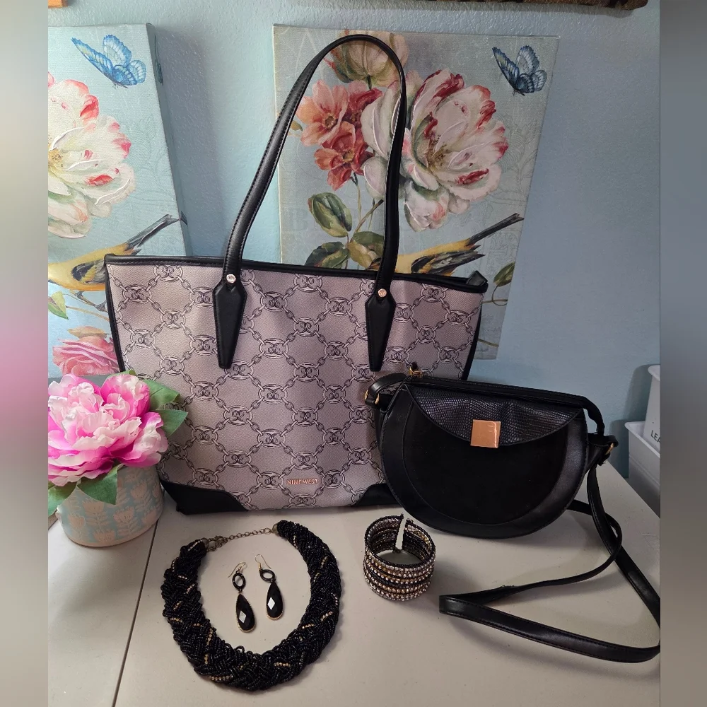 5 Piece Bundle Lot Set - Black, Gold, Silver Tones - Picture 2 of 16